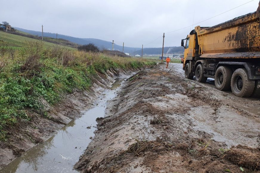 Lakossági panasz miatt vonult ki egy Szatmár megyei sertésfarmhoz a környezetvédelmi őrség. A bírság sem maradt el
