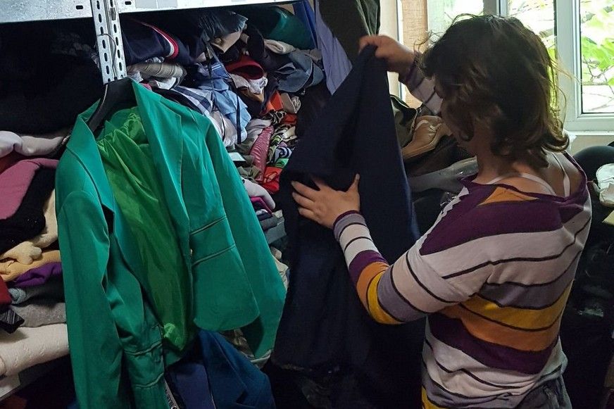 Felhívás: nyári ruhadarabokra volna szüksége a hajléktalanszállónak