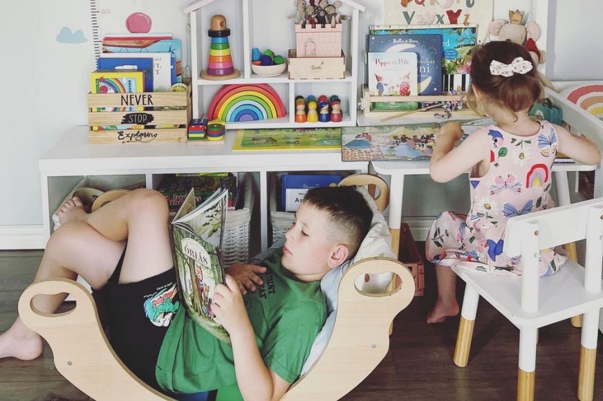 Kihívás a nyári szünidőre: nyereményjátékkal ösztönzik olvasásra a fiatal generációt