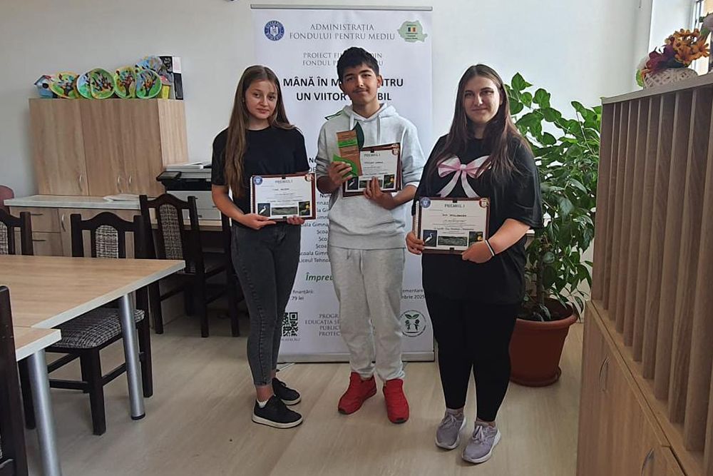 A szatmárpálfalvi diákok munkája nyerte meg a „Kéz a kézben egy fenntartható jövőért” projekt esszépályázatát