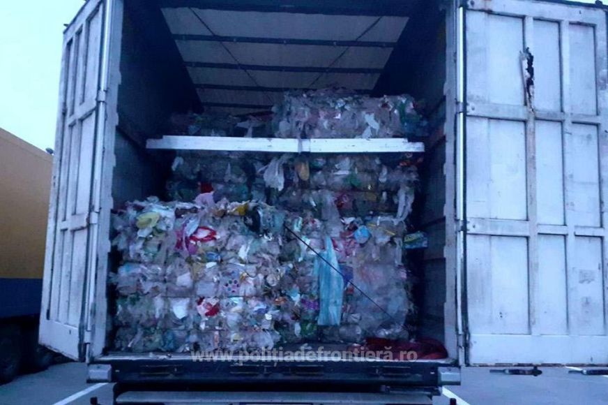 Több mint 34 tonna hulladékot postáztak volna Romániába a németek