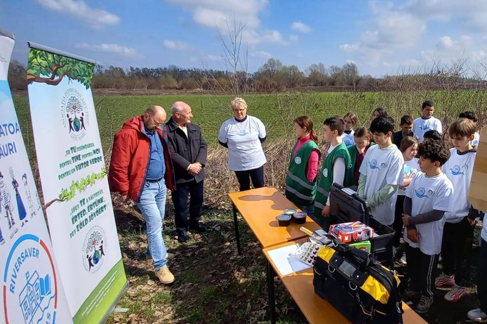 Az óvári diákok is folyómentőkké váltak – örökbe fogadták a Szamos egy szakaszát