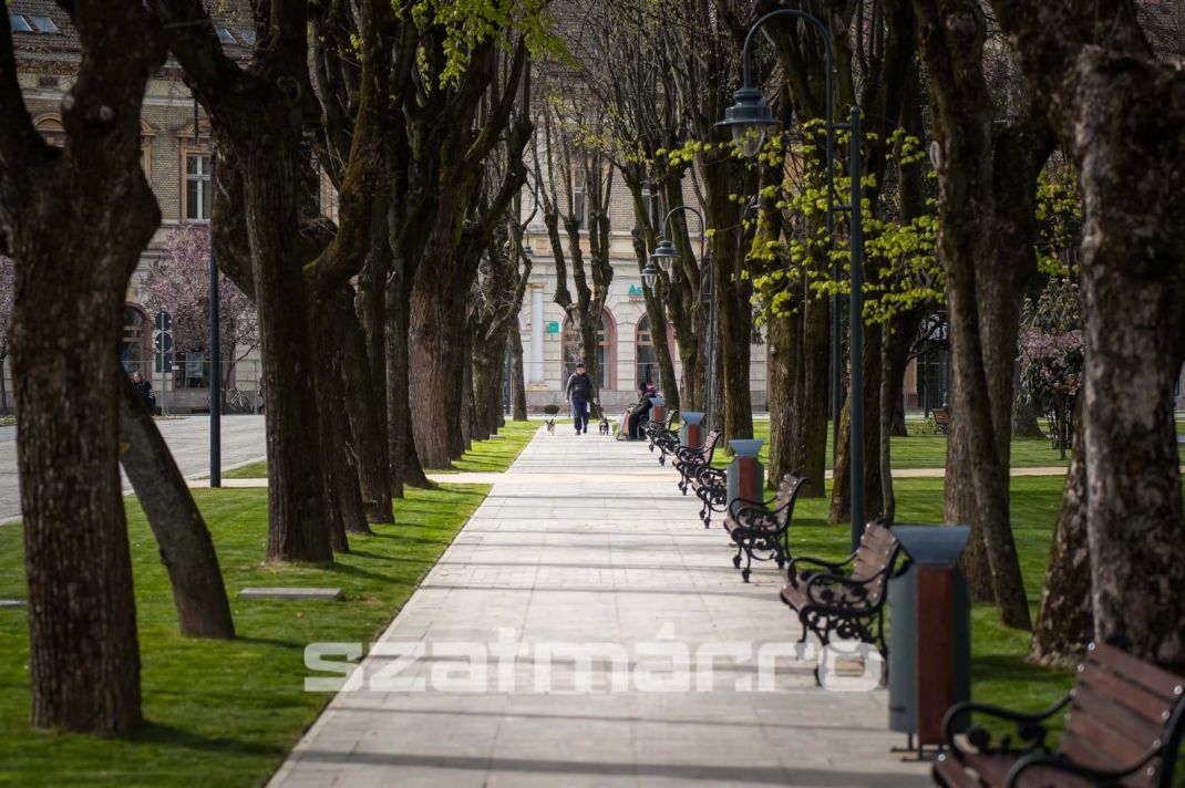 Szép meleg idővel köszöntött be a november; keddtől országszerte lehűl az idő