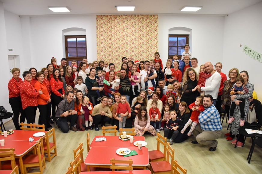 A szülőkkel közös ünnepváró foglalkozást szerveztek a város két református bölcsődéjében