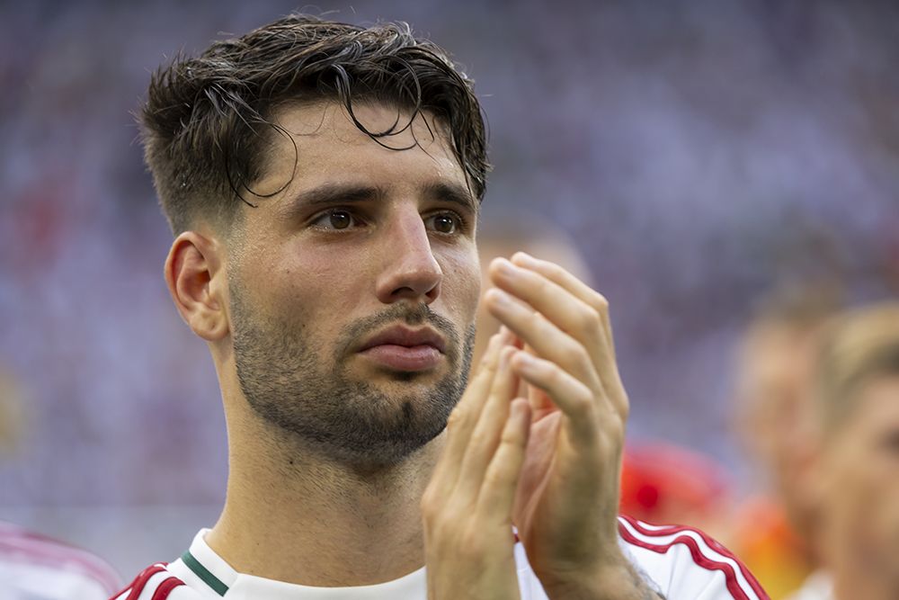 Sorban gratulálnak a világsztárok Szoboszlai Dominik eljegyzéséhez