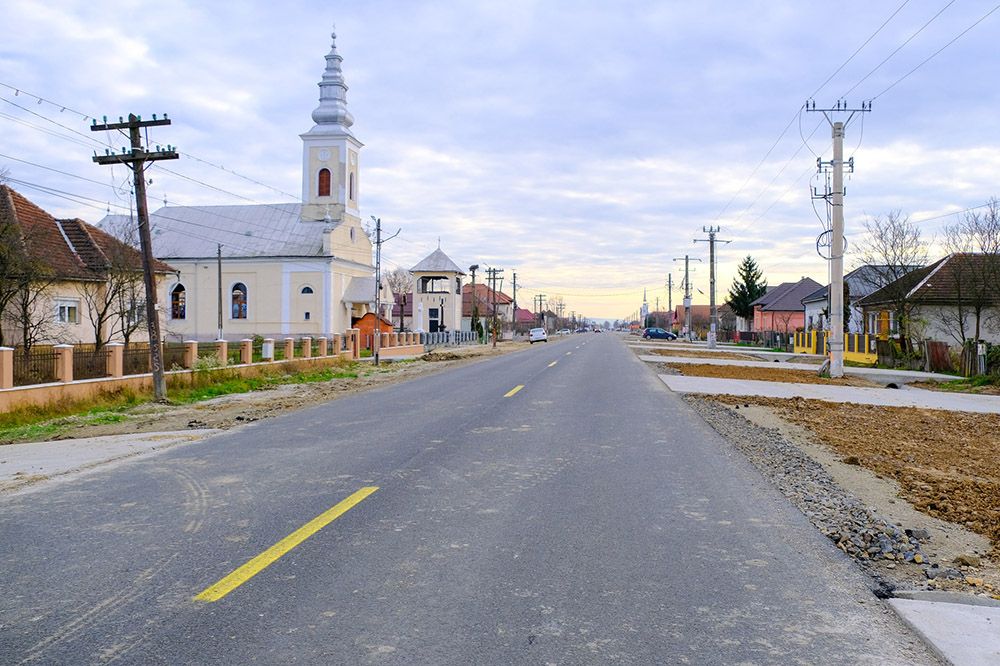 Jó ütemben halad a DJ193-as megyei út felújítása