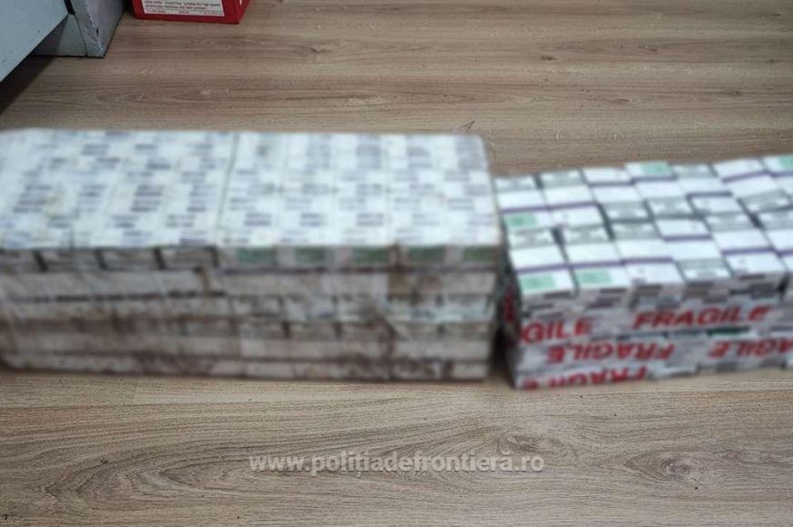 Félezer csomag csempészcigarettát találtak egy szatmári nő csomagjában