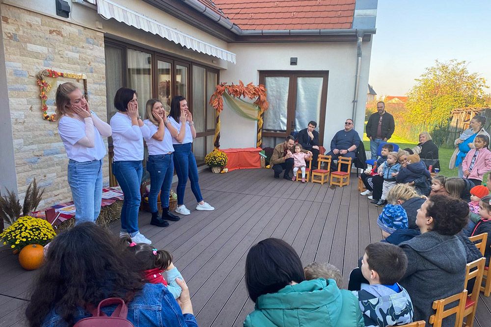 Őszi forgatagot szerveztek a Napsugár bölcsődében