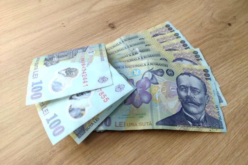 Felmérés: a romániaiak közel 60 százalékának romlott a pénzügyi helyzete tavalyhoz képest