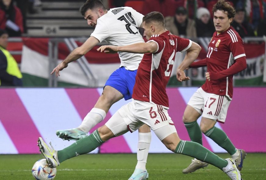 Utolsó pillanatban szerzett győzelem Dzsudzsák búcsúmeccsén