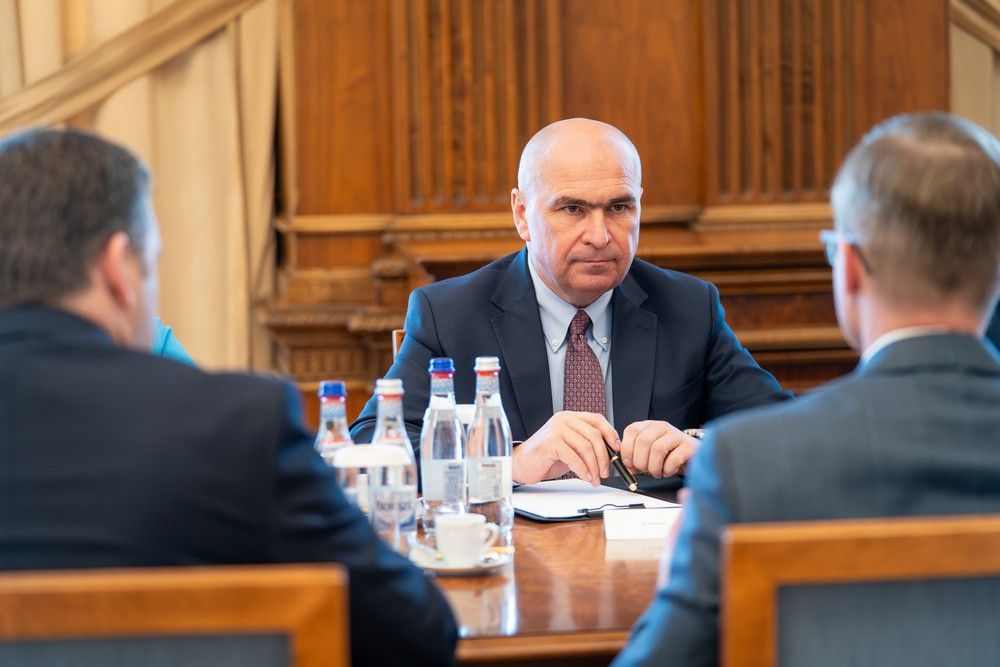 Bolojan: évi 3,5 millió euró megtakarítást jelent a szenátus számára a létszámcsökkentés