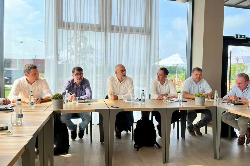 Az oktatási törvényre és szociális kérdésekre összpontosít az RMDSZ az őszi parlamenti ülésszakban