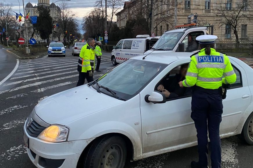 Villanyoszlopnak hajtott egy ittas férfi Lázáriban