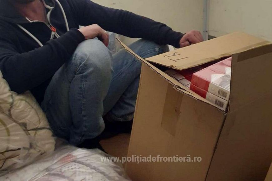 Szatmárnémeti: több mint 170.000 lej értékű cigarettát találtak egy lengyel teherautóban - VIDEÓ