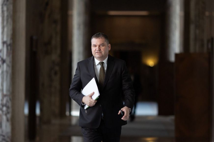 Cseke Attila: a 2023-as évhez méltatlan politikai játék volt az RMDSZ kizárása a kormányból