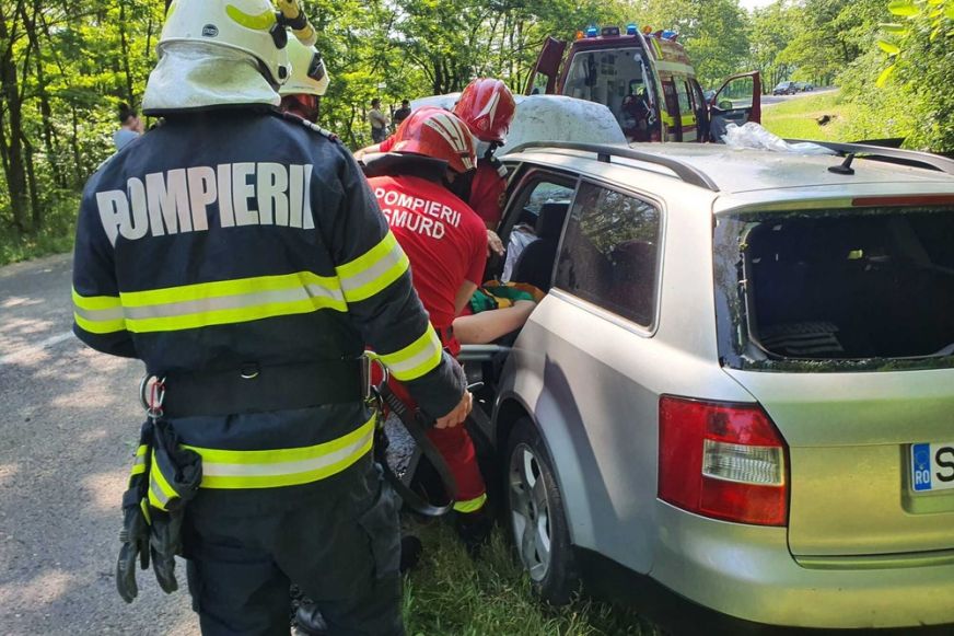 Fának ütközött autójával Avasújvárosnál egy 30 éves nő