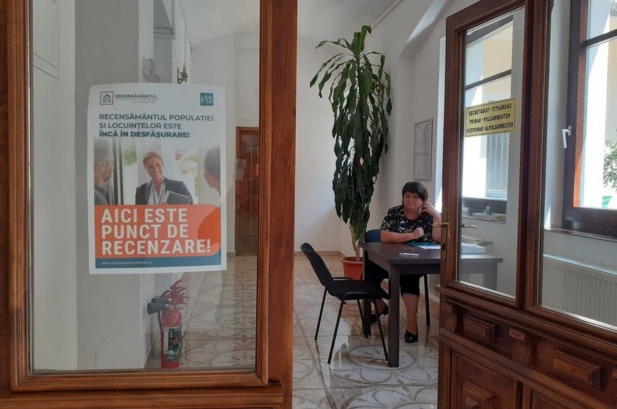 A Nagykárolyi Polgármesteri Hivatal székhelyén is várják a lakosokat a számlálóbiztosok