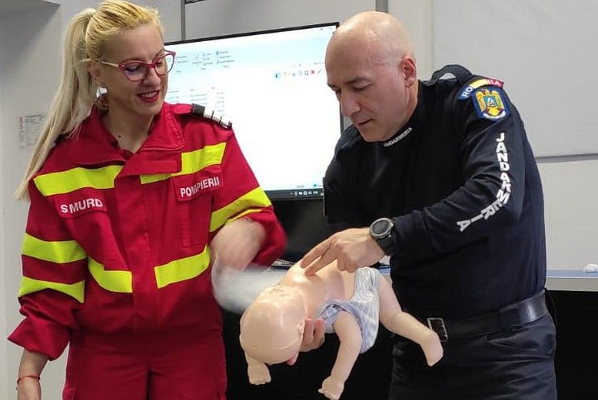 Elsősegélynyújtó tanfolyamon vettek részt a csendőrök