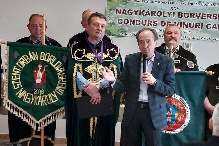 XXV. Nagykárolyi Borverseny: külföldről is érkeztek a versenyre borok és zsűritagok is