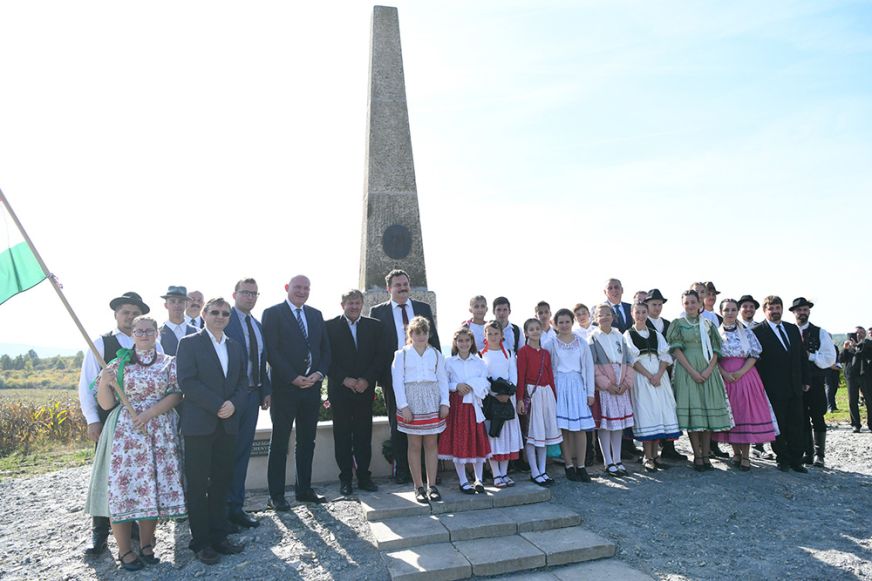 Felújították a kőszegremetei Széchenyi obeliszket - Képgaléria