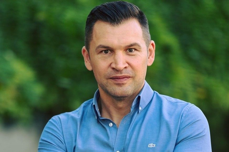 PNL-szóvivő: Adrian Cozmának tisztáznia kell a helyzetet