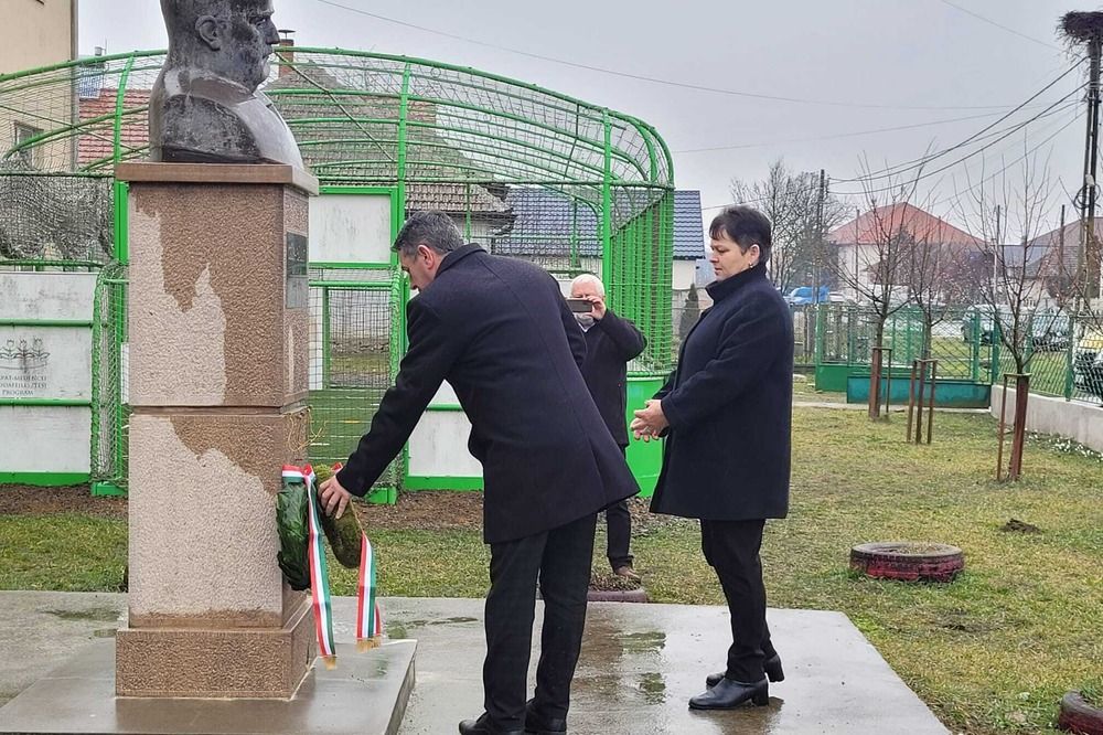 Ünnepség keretében Csűry Bálintról emlékeztek meg Egriben