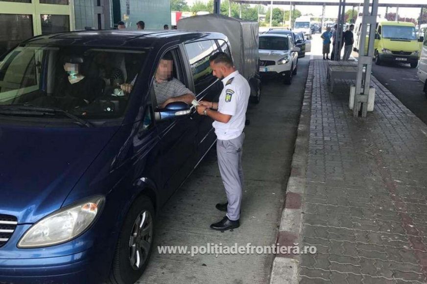 Hamis jogosítvánnyal próbált belépni Romániába