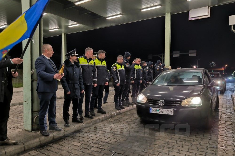 Megszűntek a határok! Ilyen volt a petei határnál a szilveszter éjszaka - KÉPEK/VIDEÓ