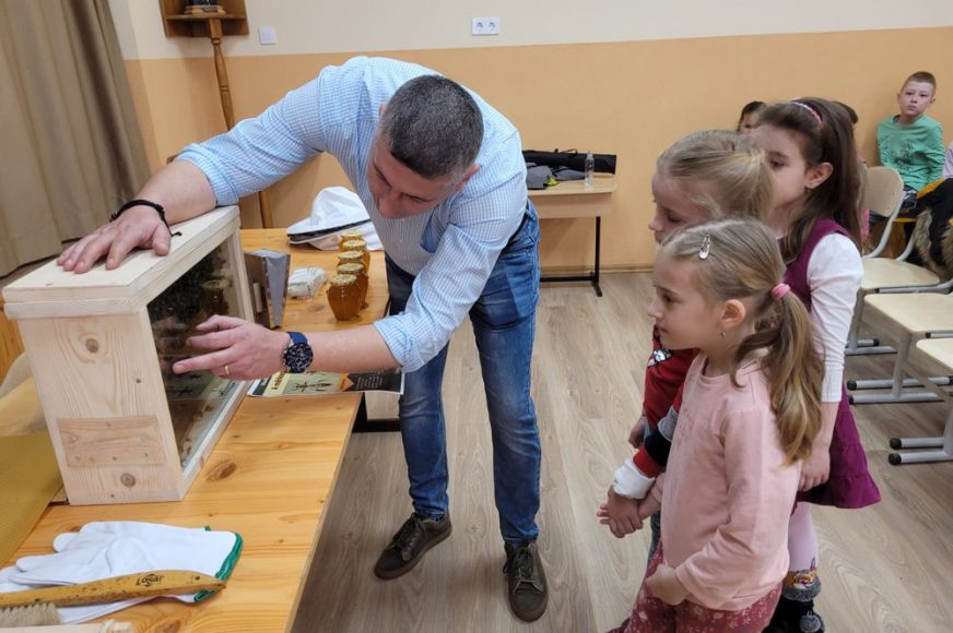 Elindult a Kisméhész program