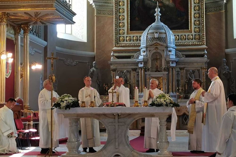 „24 óra az Úrért” a Szatmári Egyházmegyében