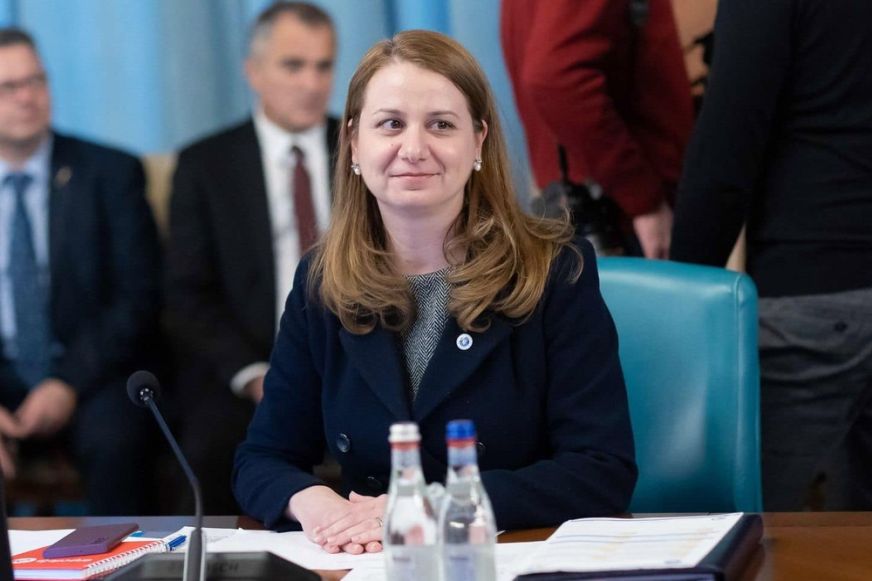 Tanügyi sztrájk: Június 16-ig meghosszabbítják a végzős diákok jelentkezési határidejét, s a tanárok nem kapnak fizetést a tiltakozási időszakra