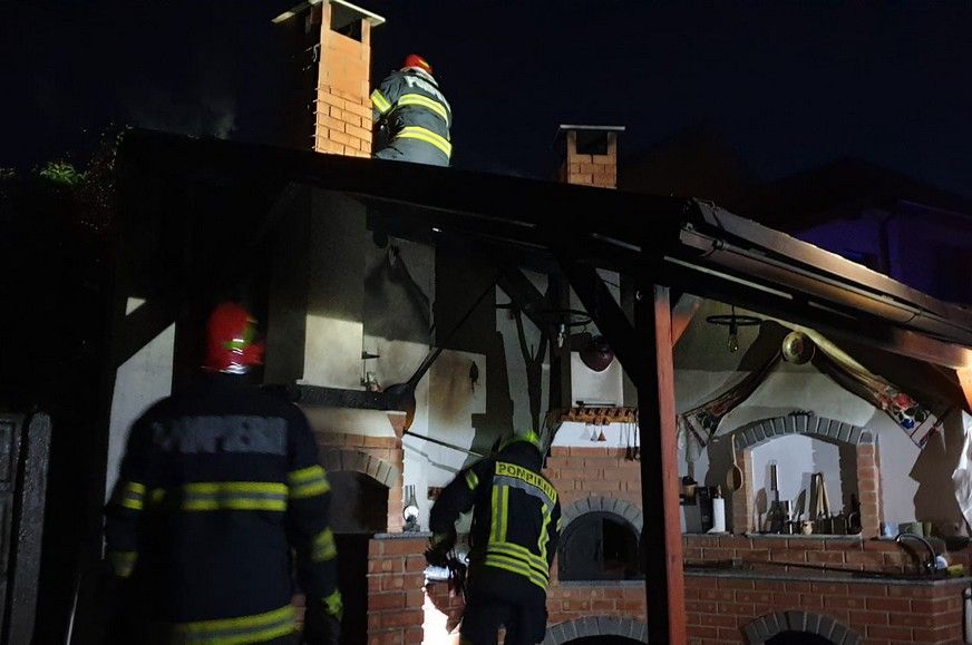 Lángra kapott hétfő hajnalban egy gazdasági melléképület Szatmárnémetiben