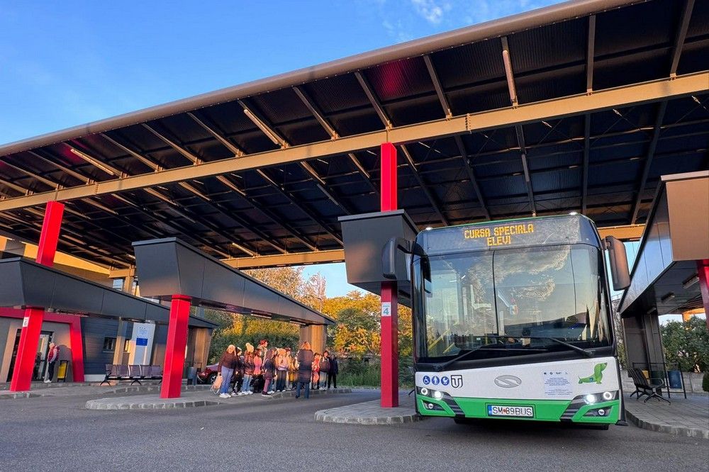 Új buszjárattal kedveznek a Johann Ettinger Líceum diákjainak