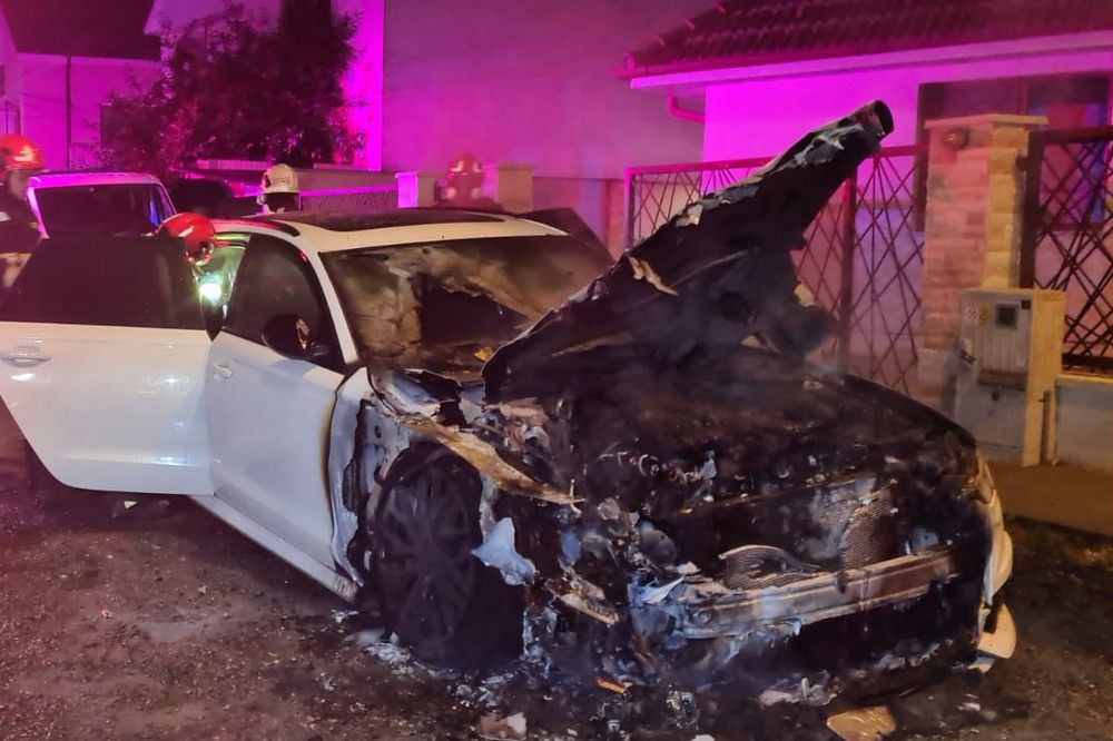 Szándékosan gyújtottak fel egy autót Szatmárnémetiben
