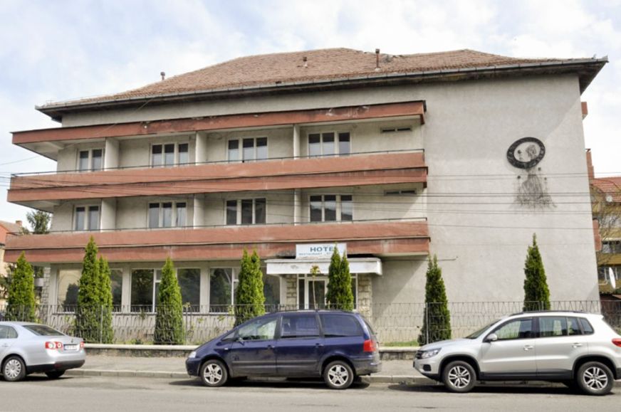 Megszületett a kormányhatározat: végre a város tulajdonában a Sport Hotel!