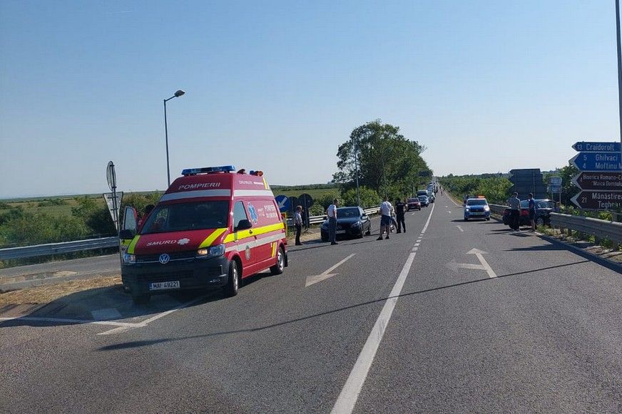 Közlekedési baleset Sándormajor és Kismajtény között: zajlik a mentés - KÉPEK