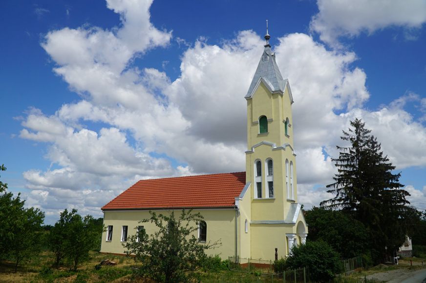 Megújult Berend református temploma