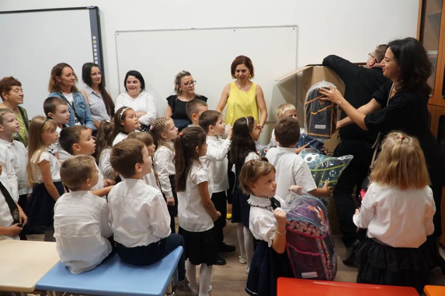 Átadták a Rákóczi Szövetség ajándékát a refis előkészítősöknek