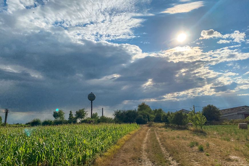 Sárga kód: záporok, zivatarok várhatók Szatmár megyében is