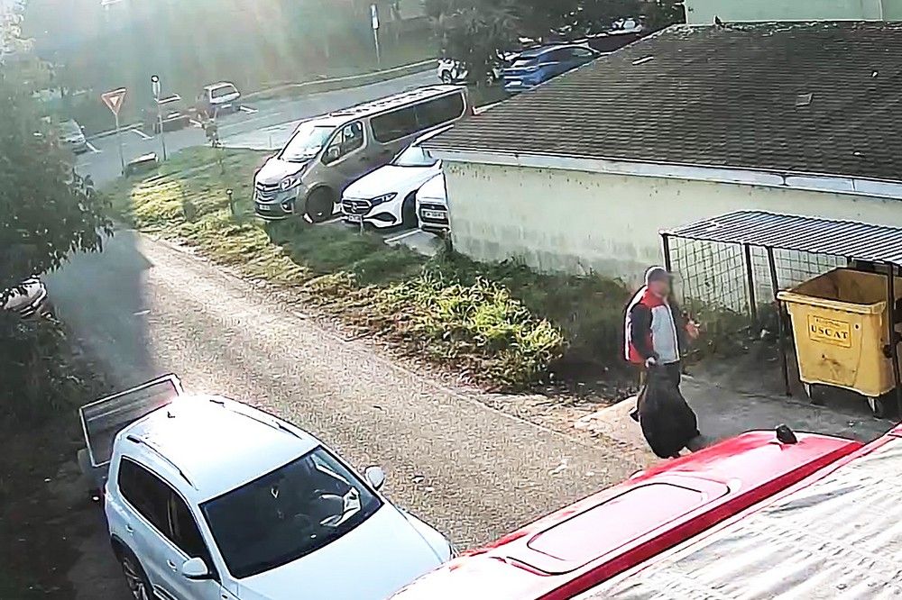 Újabb két hulladékgyűjtő pontot figyelnek meg kamerák Szatmárnémetiben - KÉPEK