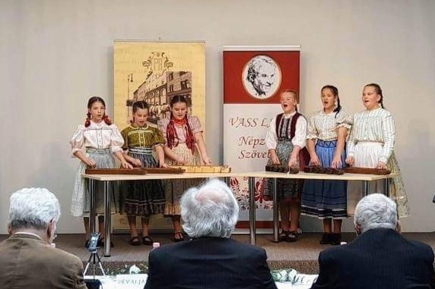 Nagyszerű díjakkal térhettek haza a Kárpát-medencei döntőről a rekettyések