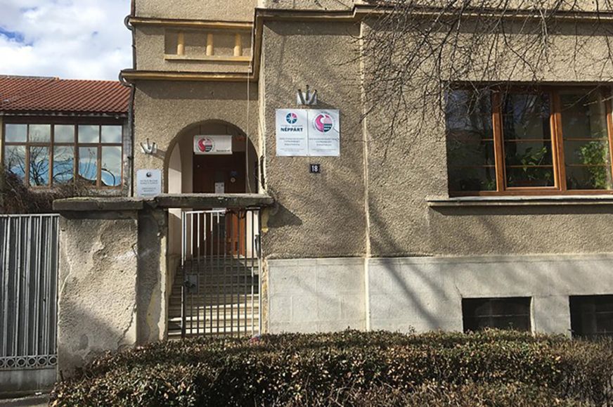 Pályázati felhívás IX. osztályos diákoknak: Szüleim, Nagyszüleim mesélték a kommunizmusról
