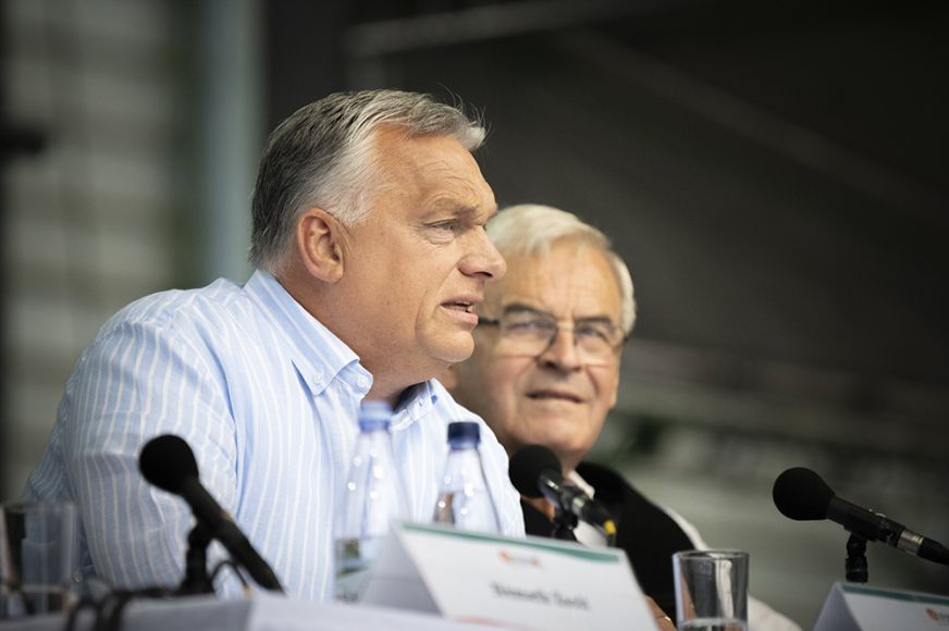 Tusványos - Orbán Viktor új korszakot hirdetett meg Tusnádfürdőn