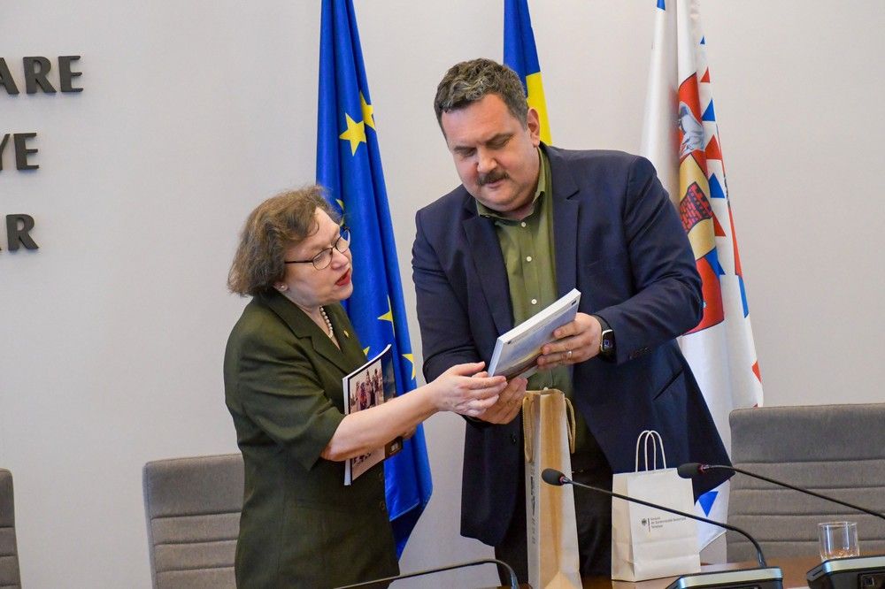 A német befektetők körében népszerűsíti Szatmár megyét Regina Lochner főkonzul