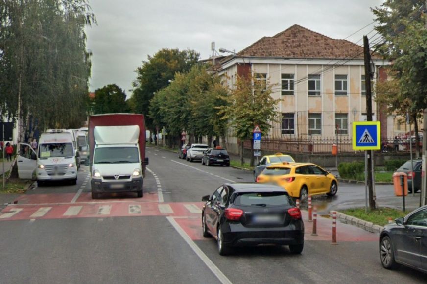 Vádat emeltek egy 16 éves diák ellen, aki a nyílt utcán ütött ki egy másik fiút