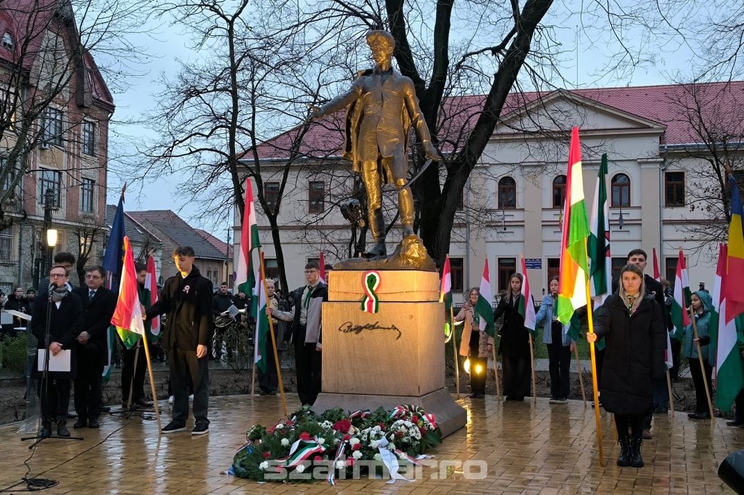 A mi kötelességünk megtanítani a gyermekeinknek, mit jelent szatmári magyarnak lenni. Március 15. Szatmárnémetiben - KÉPGALÉRIA