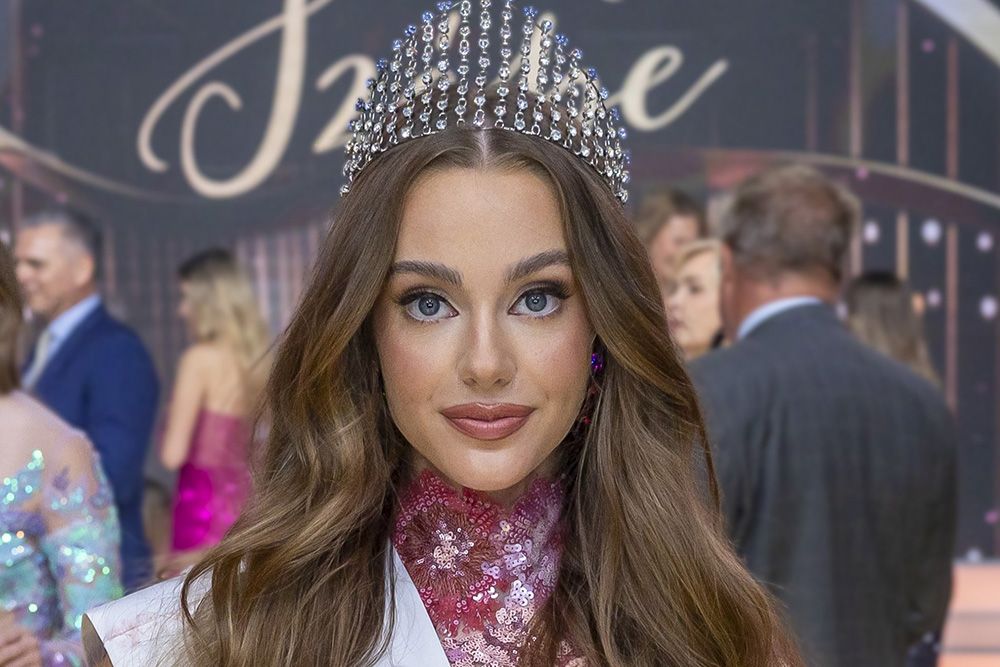 A Miss World Hungary 17 éves királynője a győzelemre hajt a világversenyen