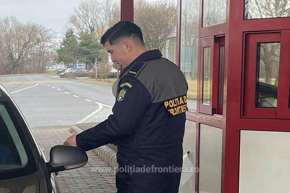 Felfüggesztett jogosítvánnyal közlekedő Szatmár megyei férfit füleltek le a határőrök