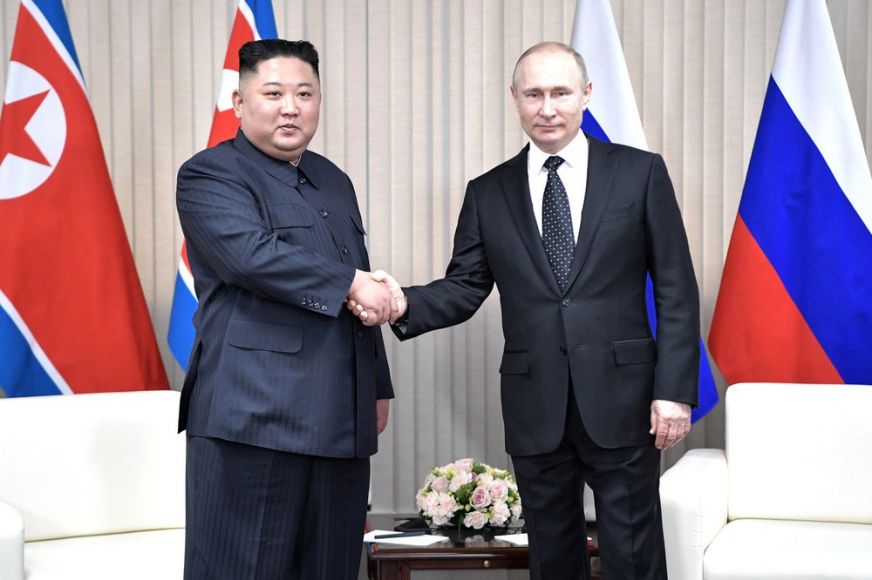 Kim Dzsong Un: Phenjan támogatja Moszkvát az imperializmus elleni közdelemben