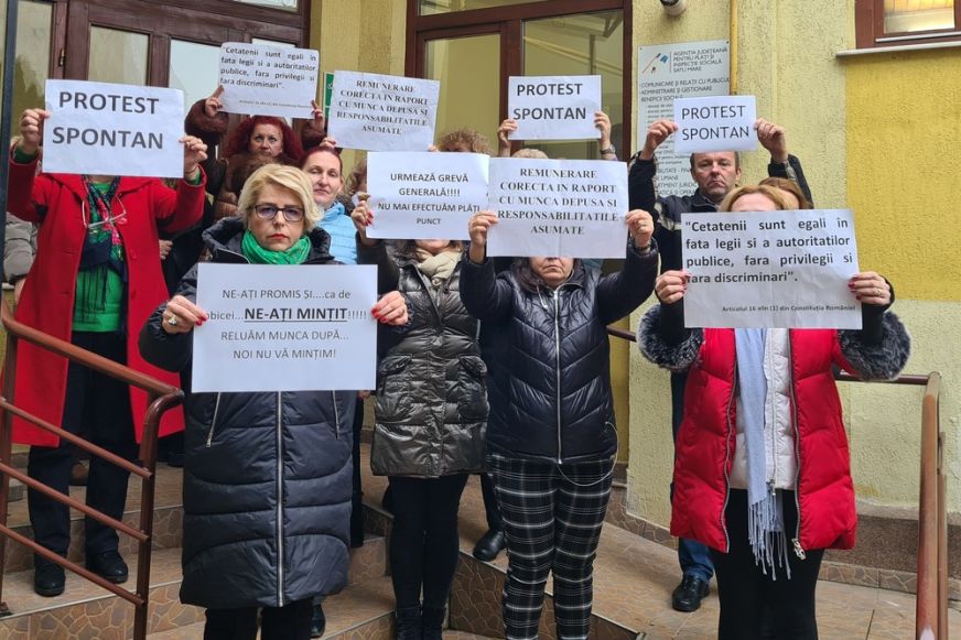 Tiltakoztak a Szociális Felügyeleti és Kifizetési Ügynökség munkatársai